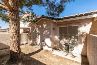 Photo #3: 2368189 Listing 