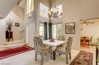 Photo #6: 2368262 Listing 