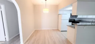 Photo #2: 2368263 Listing 