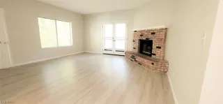 Photo #3: 2368263 Listing 