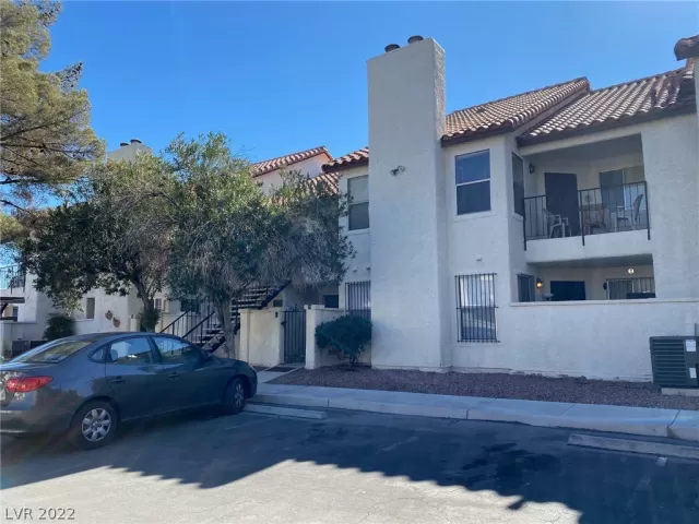 MLS: 2368268 Condo For Sale