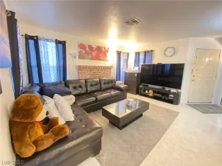 Photo #4: 2368268 Listing