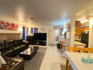 Photo #6: 2368268 Listing