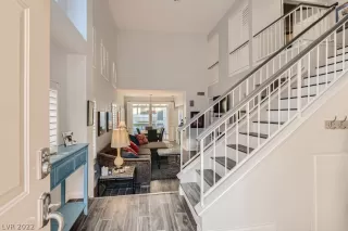 Photo #2: 2368274 Listing 