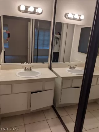 Photo #6: 2368346 Listing 