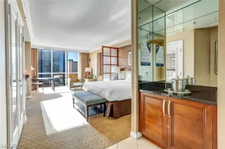 Photo #5: 2368356 Listing