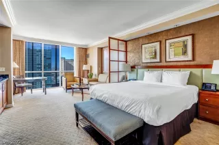 Photo #6: 2368356 Listing