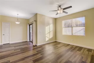 Photo #3: 2368359 Listing