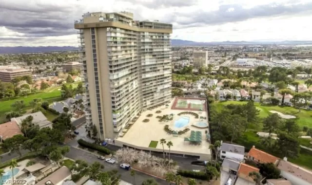 MLS: 2368373 Condo For Sale