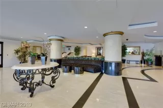 Photo #4: 2368373 Listing 