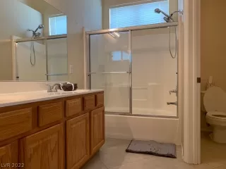 Photo #2: 2368388 Listing 