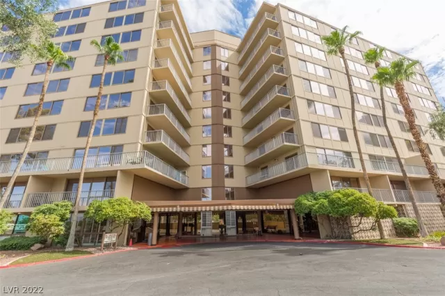 MLS: 2368406 Condo For Sale