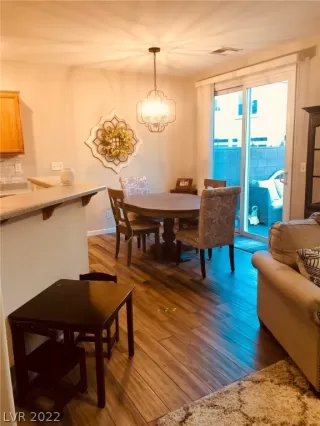 Photo #2: 2368408 Listing