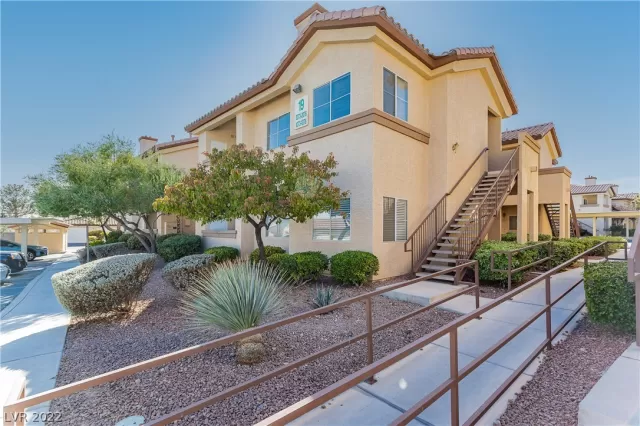 MLS: 2368423 Condo For Sale