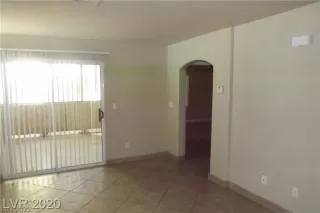 Photo #2: 2368431 Listing 