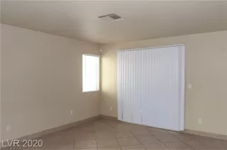 Photo #4: 2368431 Listing 