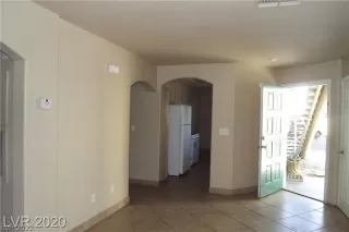 Photo #5: 2368431 Listing 