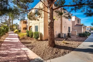 Photo #1: 2368435 Listing