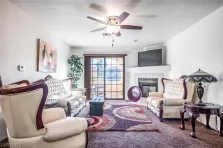 Photo #2: 2368435 Listing