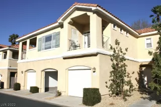 Photo #2: 2368467 Listing