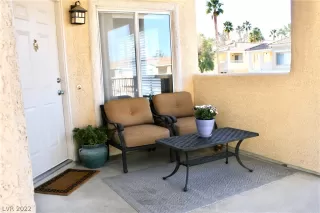 Photo #4: 2368467 Listing