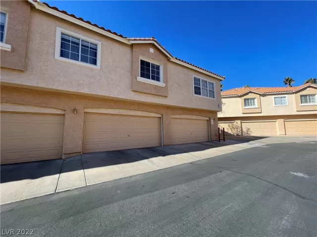 MLS: 2368546 Condo For Sale