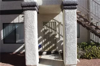 Photo #4: 2368562 Listing