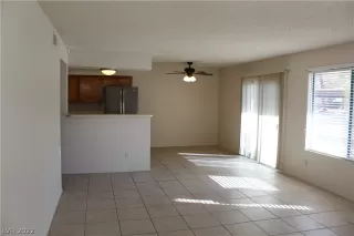 Photo #5: 2368562 Listing