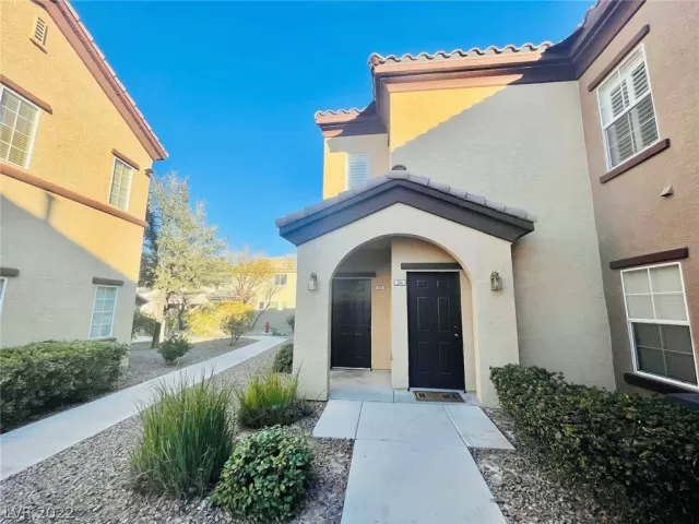 MLS: 2368617 Condo For Sale