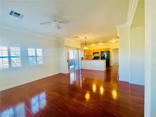 Photo #3: 2368617 Listing