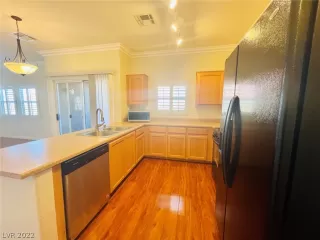 Photo #5: 2368617 Listing