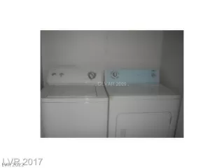 Photo #5: 2368622 Listing 