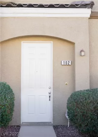 Photo #1: 2368672 Listing 