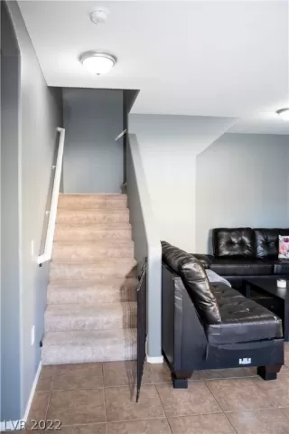 Photo #2: 2368672 Listing 