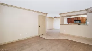 Photo #1: 2368700 Listing