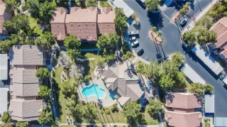 Photo #5: 2368700 Listing