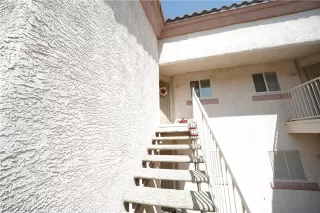 Photo #3: 2368738 Listing 