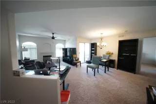 Photo #6: 2368738 Listing 