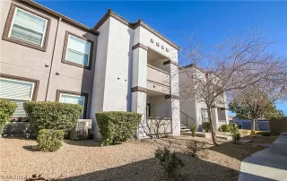 Photo #2: 2368753 Listing