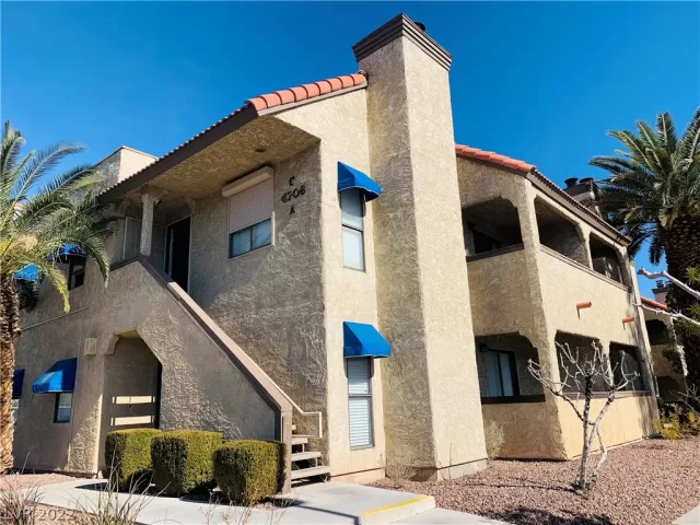 MLS: 2368769 Condo For Sale