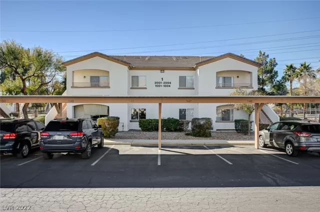 MLS: 2368774 Condo For Sale