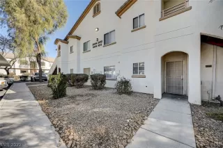 Photo #4: 2368774 Listing