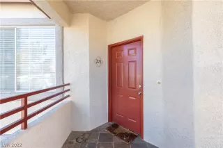 Photo #6: 2368781 Listing