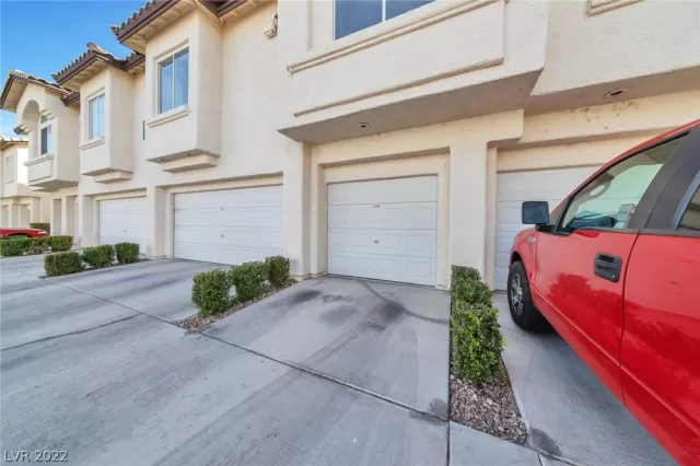 MLS: 2368821 Condo For Sale