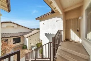 Photo #2: 2368821 Listing