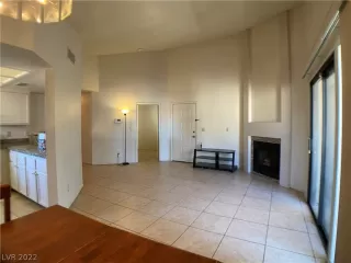 Photo #2: 2368848 Listing 