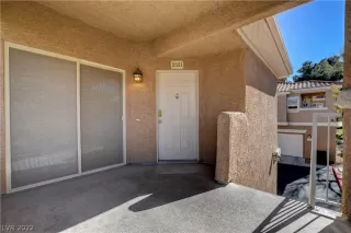 Photo #3: 2368853 Listing 