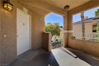 Photo #4: 2368853 Listing 