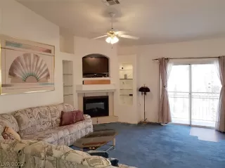 Photo #3: 2368873 Listing 