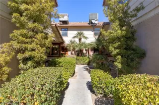 Photo #1: 2368897 Listing 